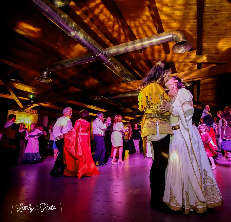 Raul & Carolina, Loarre, año 1357 - Fotografía de boda por Lovely Photo